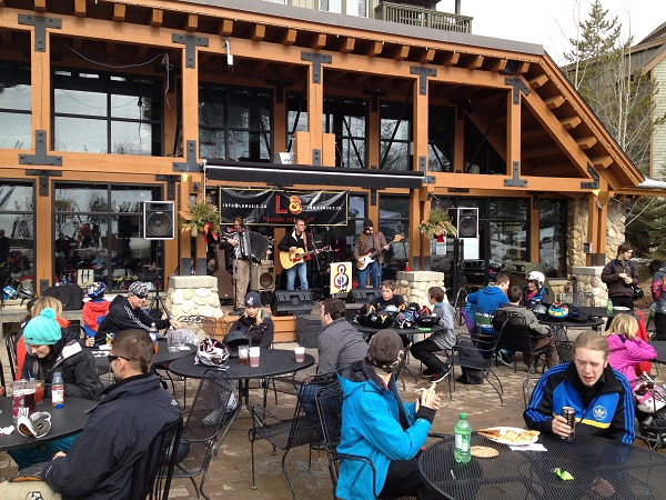 The band playing outside the day lodge