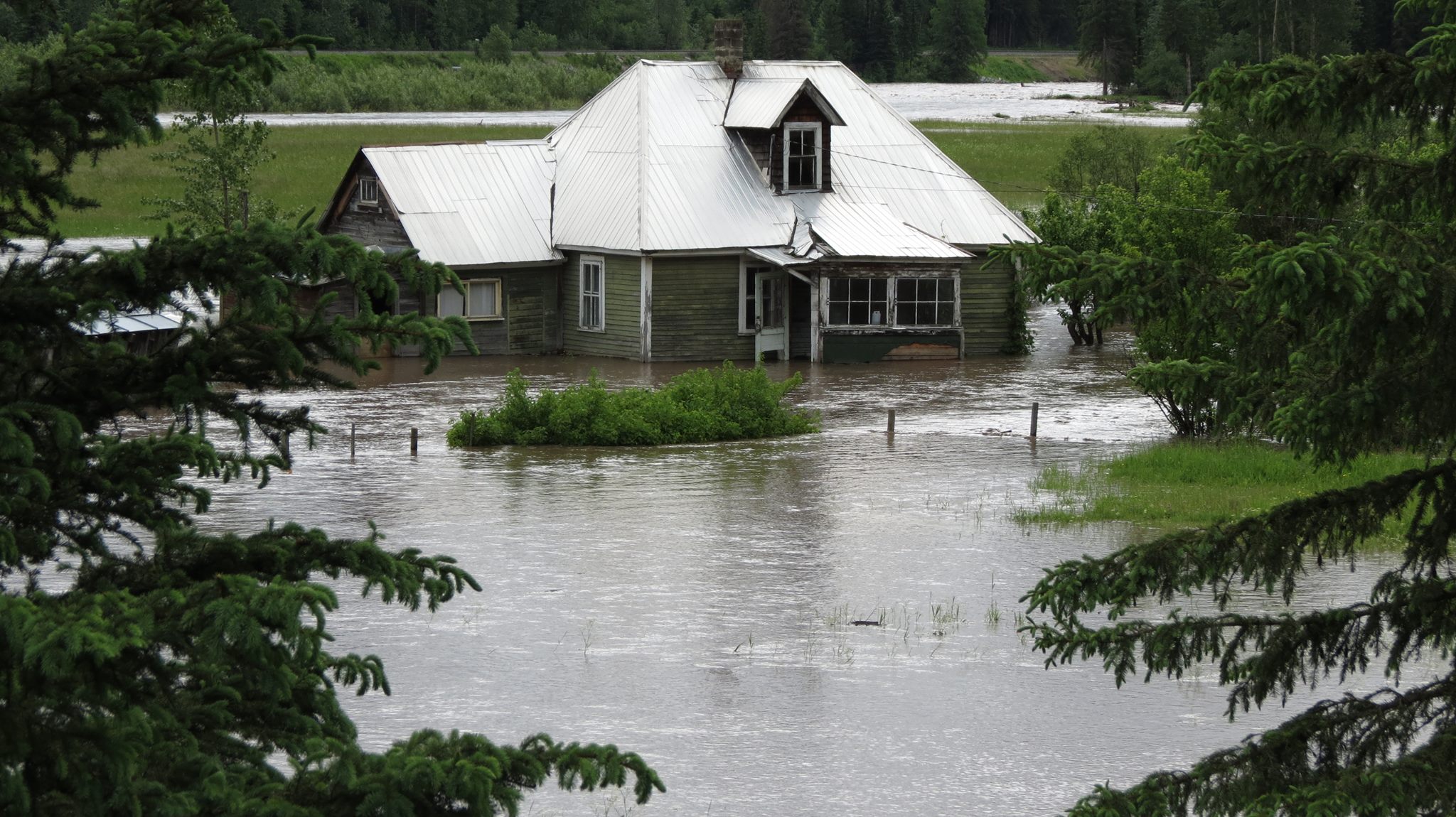 There has been 1 in 100 years flood in Fernie - Photo - Freepress